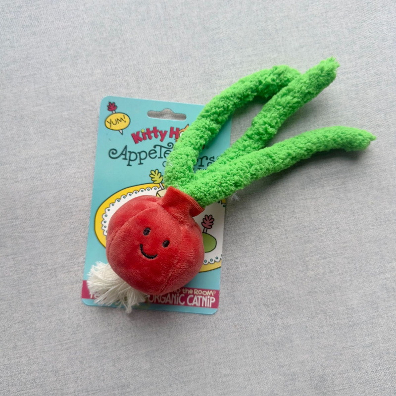 Plush durable sound-making dog - Catnip Toys review and price